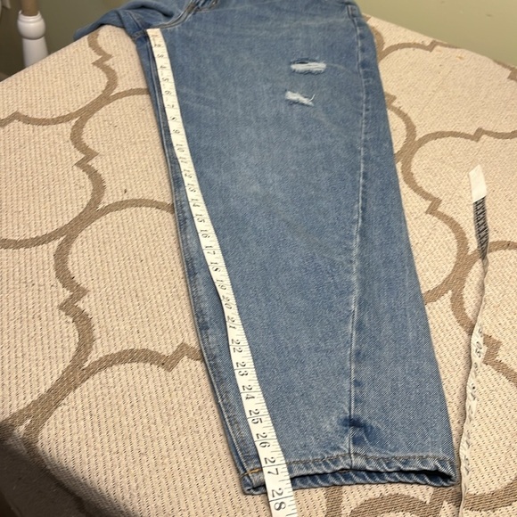 Old Navy extra hi-rise loose taper me Darla Blue Jeans - Picture 7 of 16